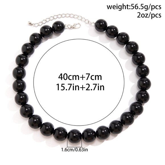 Red Beaded Statement Necklace Fall 2025 - Picture 5 of 5